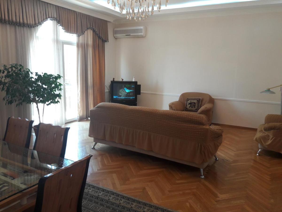 Neftiannikov Avenue Apartment บากู ภายนอก รูปภาพ