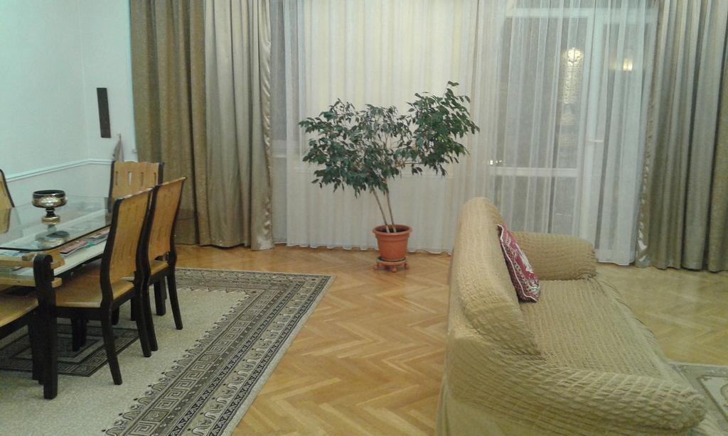 Neftiannikov Avenue Apartment บากู ภายนอก รูปภาพ